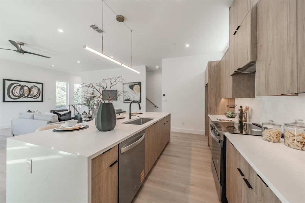 East Columbia Place - Residential Income