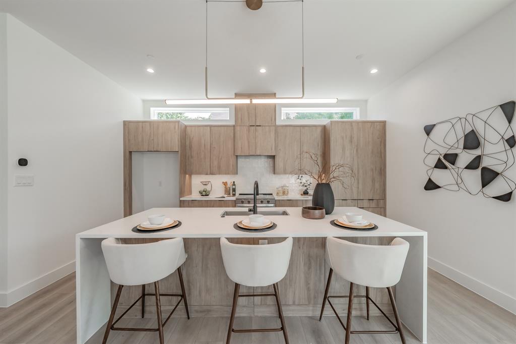 East Columbia Place - Residential Income