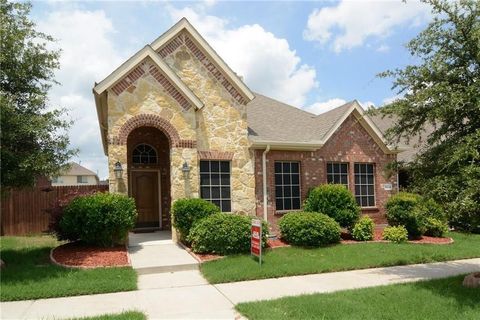 Photo of 5824 Silver Buckle Drive, McKinney, TX 75070 (MLS # 21205959)