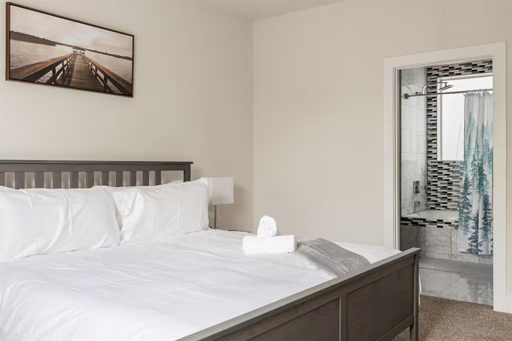 : J D CULLUMS OAK LAWN - Residential Lease