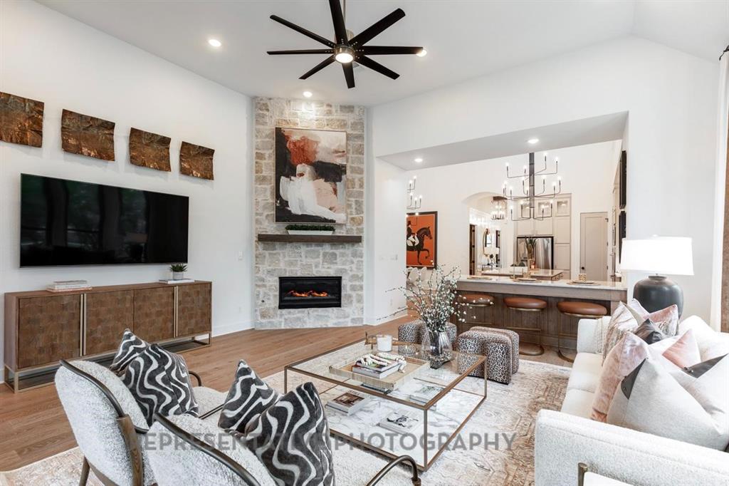 Mustang Lakes - Residential