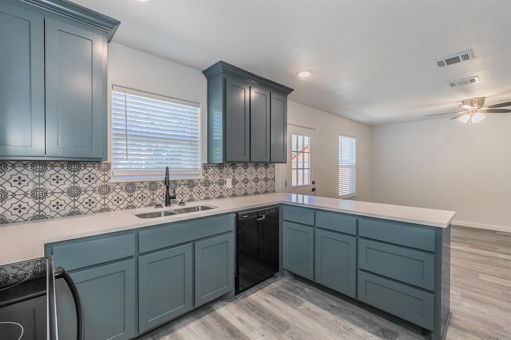 Blue Water Oaks - Residential