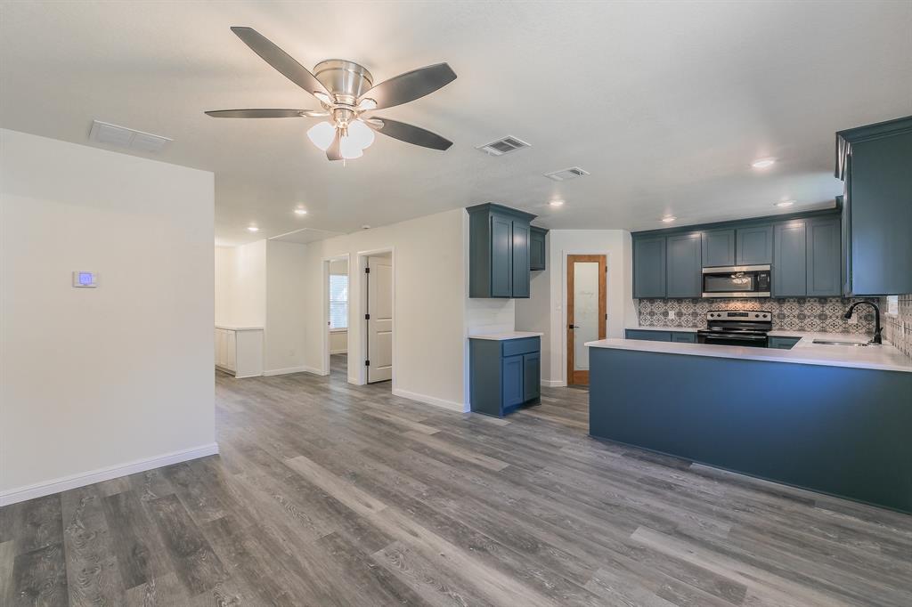 Blue Water Oaks - Residential