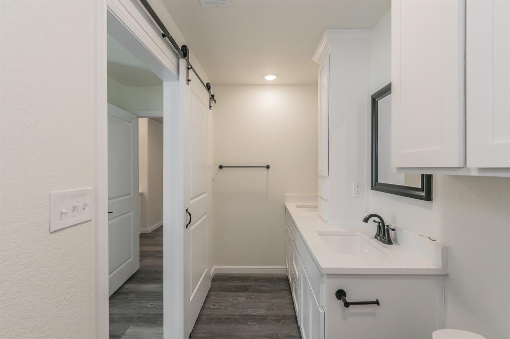 Blue Water Oaks - Residential