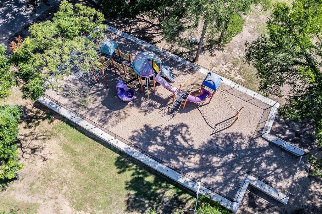 Blue Water Oaks - Residential