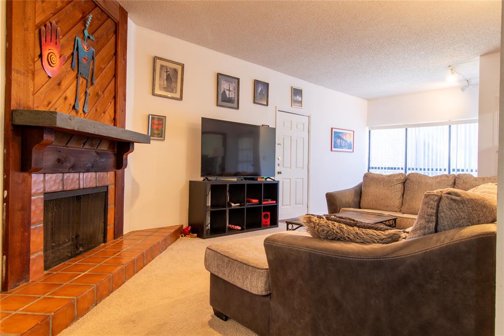 9254 Forest Lane 607
