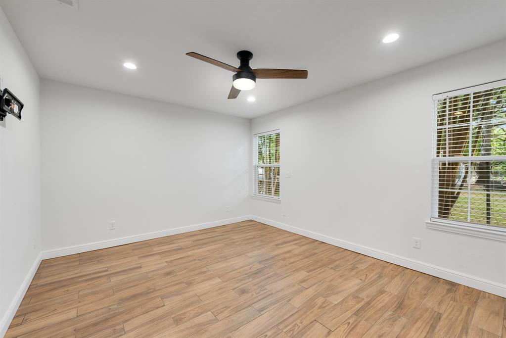 Eastwood Islands - Residential Lease