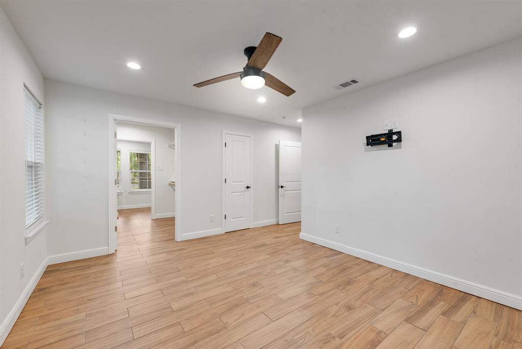 Eastwood Islands - Residential Lease