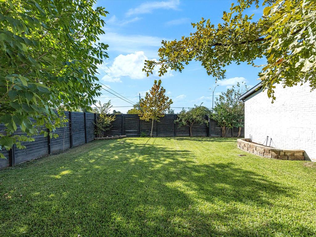 Valwood Park 23 - Residential