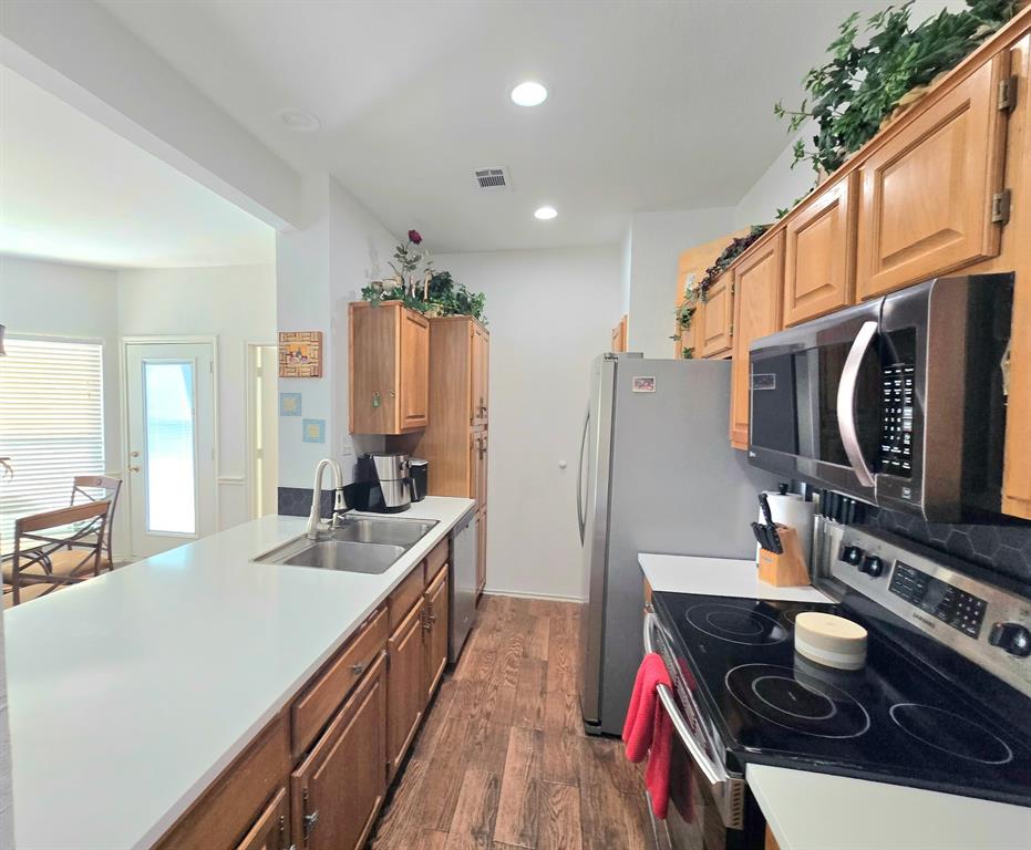 2116 Tanglewood Boulevard B2009