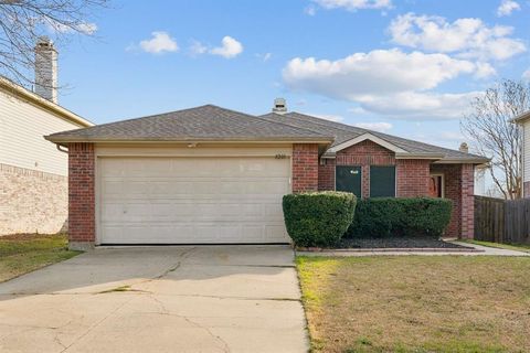 8201 Canoe Ridge Lane Denton TX 76210