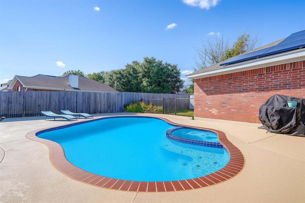 Keswick Gardens Ph 01 - Residential