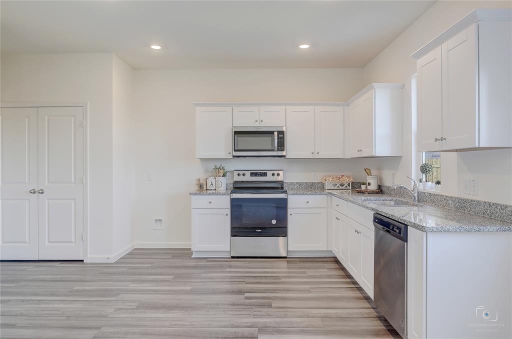 Monticello Park - Ph 2 - Residential Lease