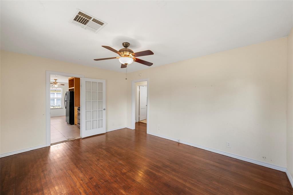 1306 W 11th Street
