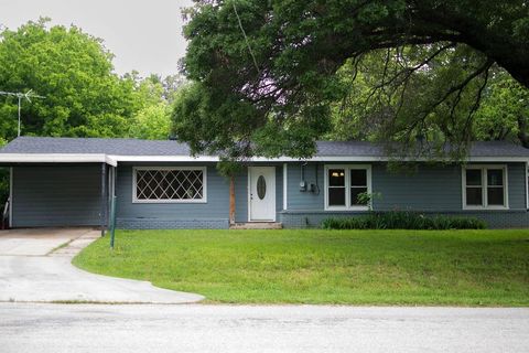 A home in Lakeside