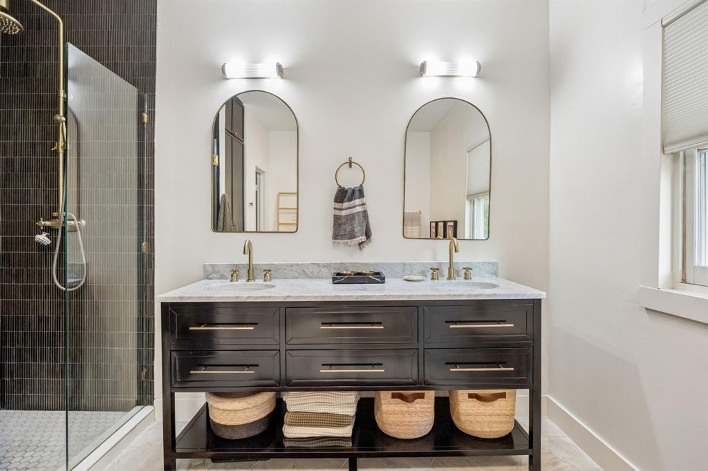 Winnetka Heights - Residential