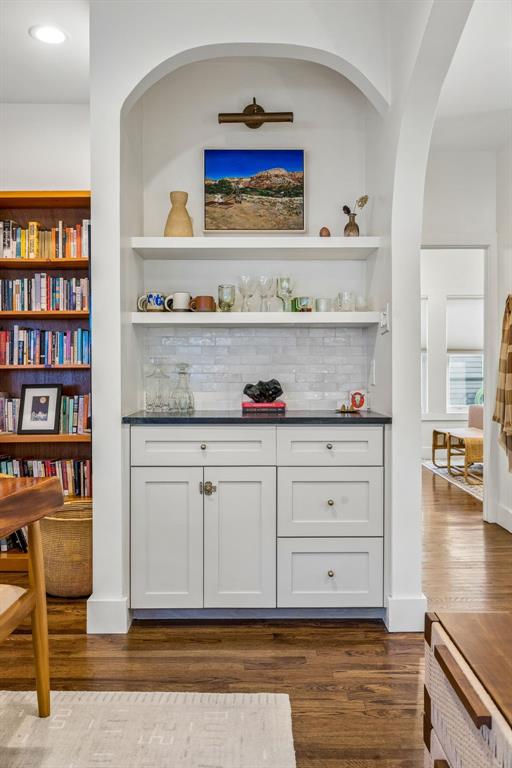 Winnetka Heights - Residential