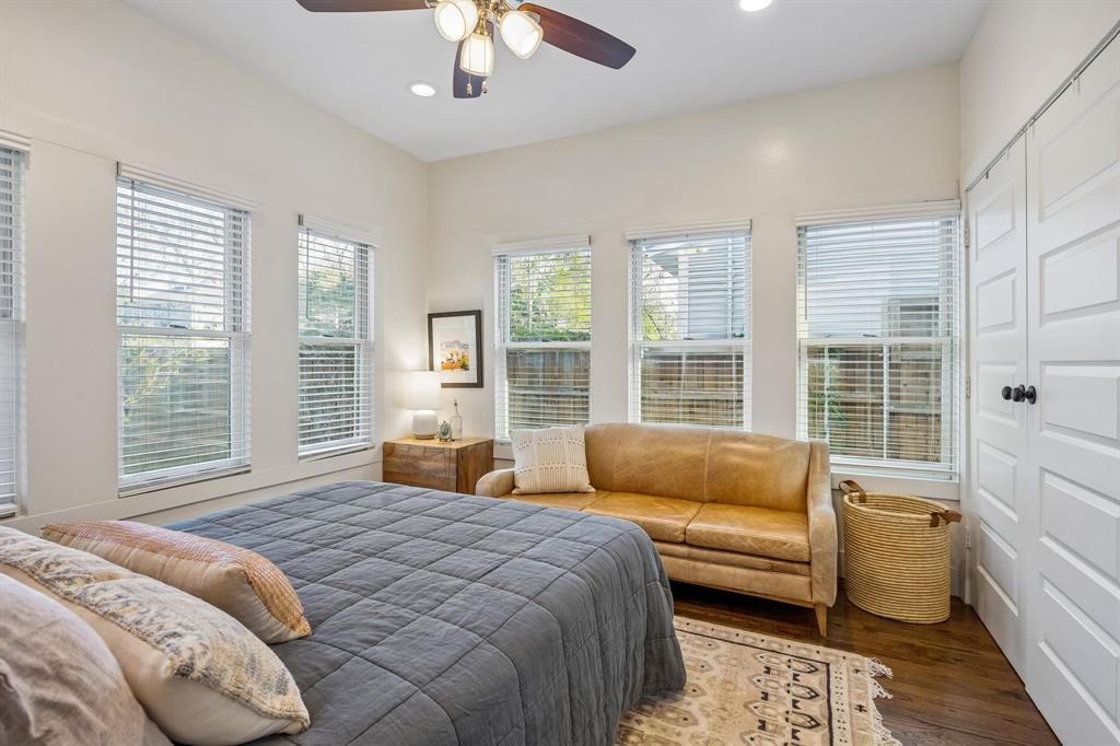 Winnetka Heights - Residential