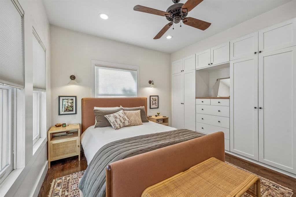 Winnetka Heights - Residential