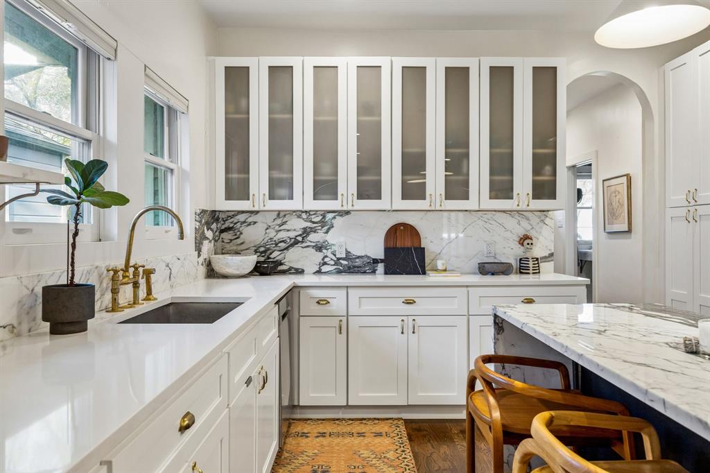 Winnetka Heights - Residential