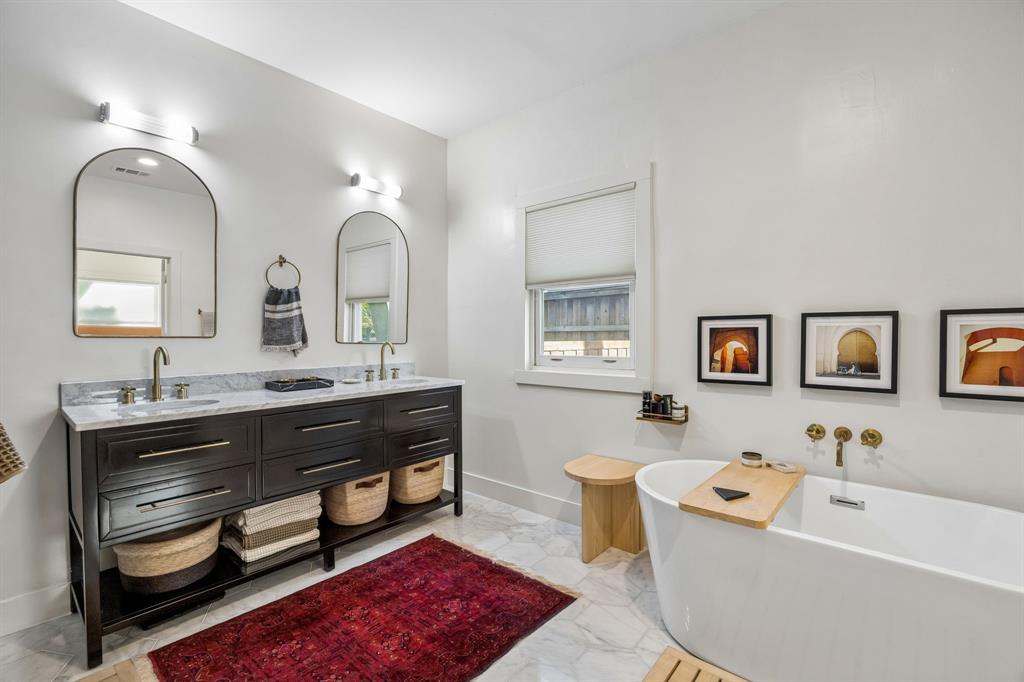 Winnetka Heights - Residential