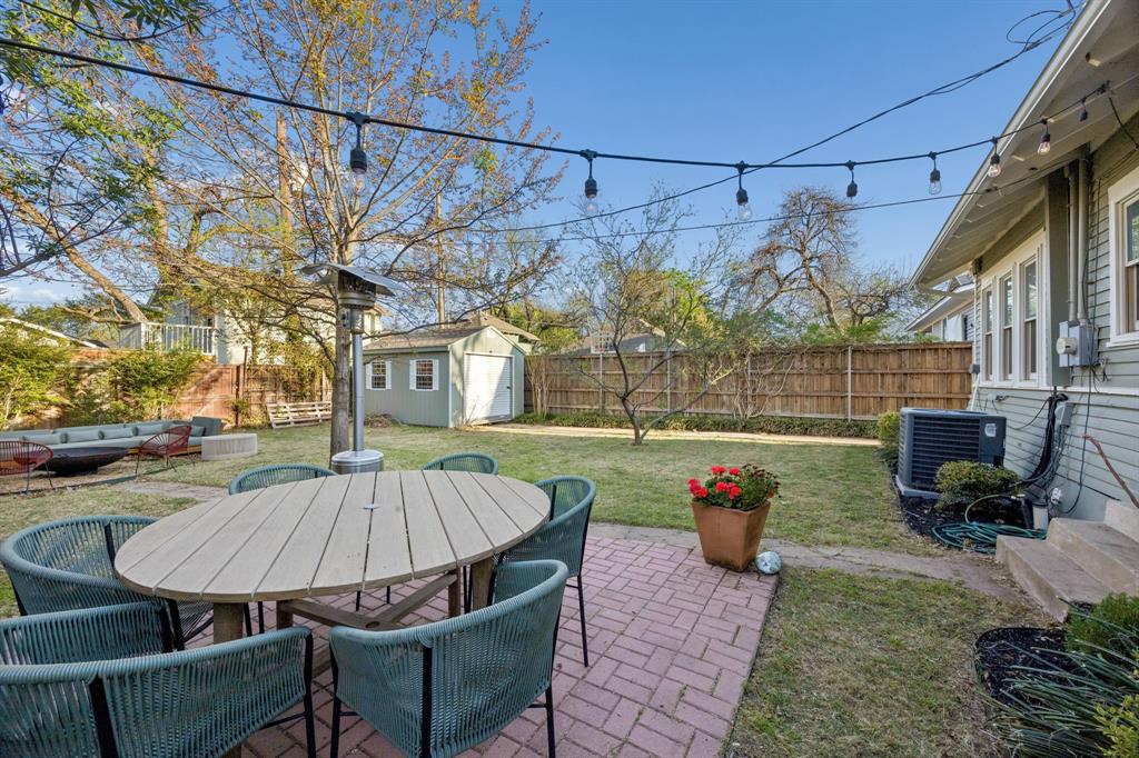 Winnetka Heights - Residential