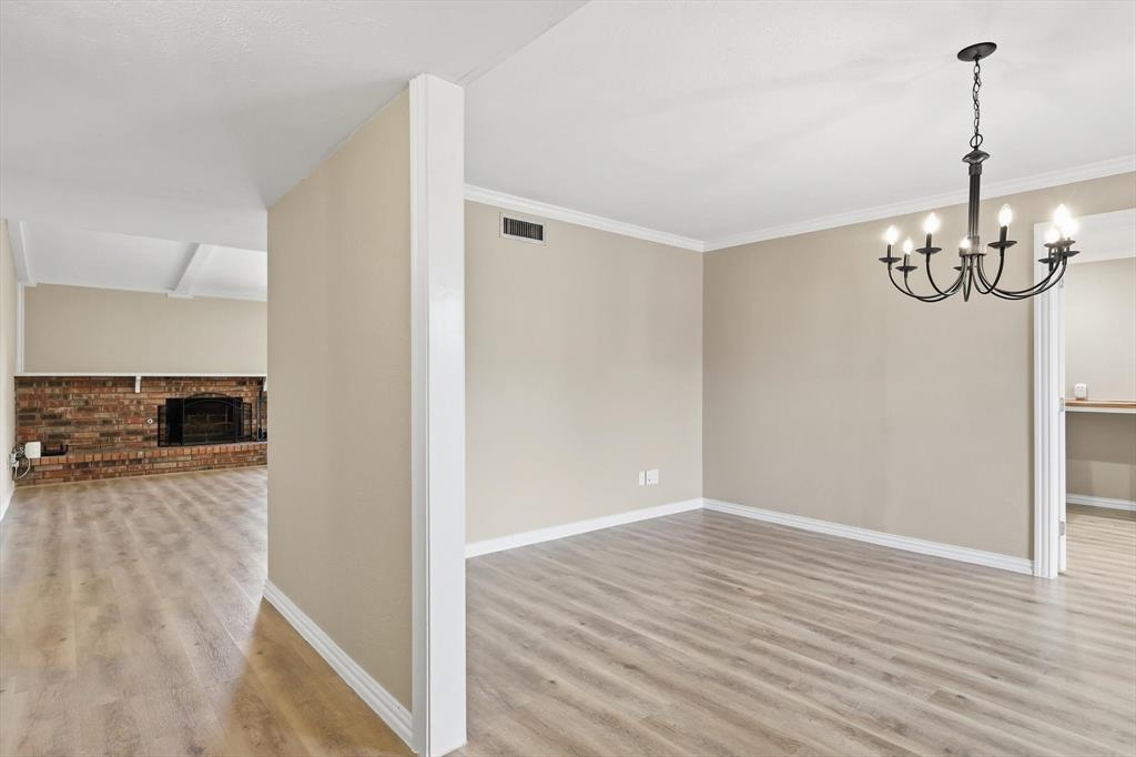 2913 Flagstone Drive