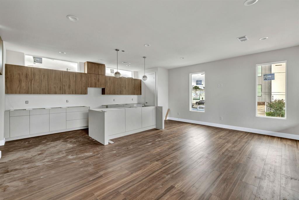 GREENVILLE TERRACE - Residential
