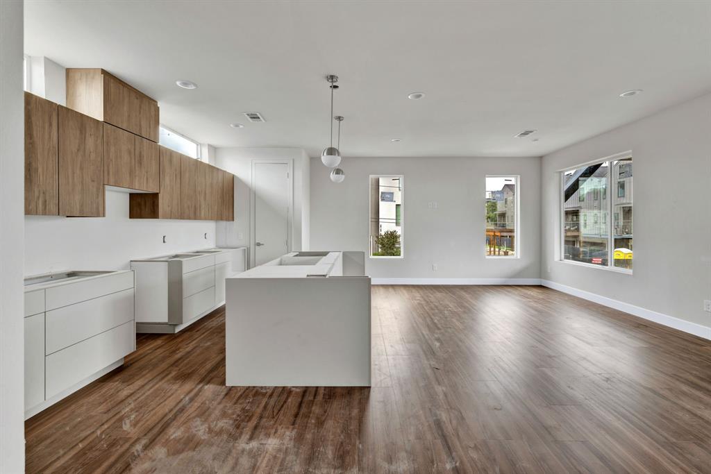 GREENVILLE TERRACE - Residential