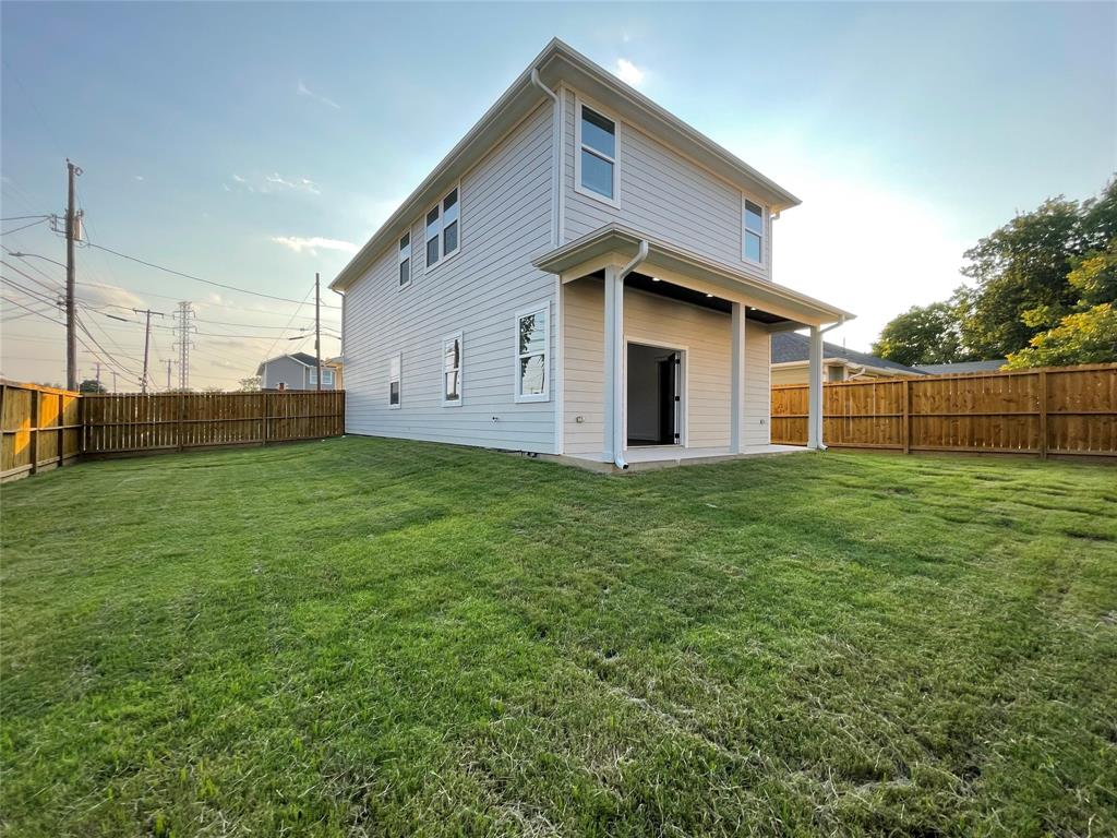 John & Ma Genaros Re - Residential