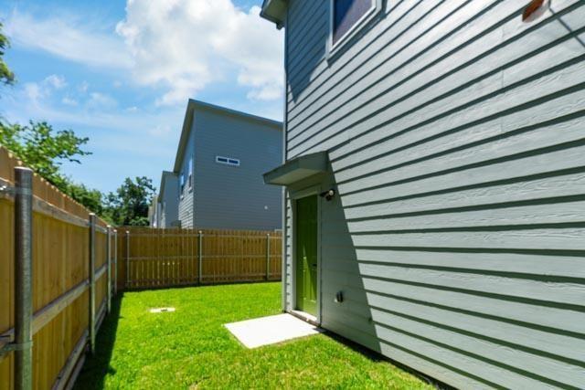 John & Ma Genaros Re - Residential