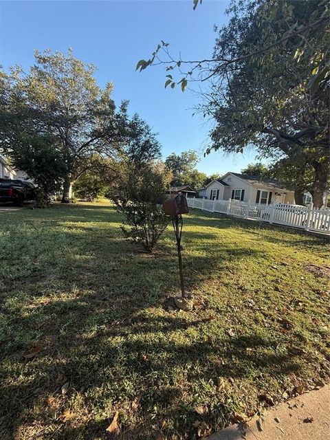 2312 Mitchell Avenue Waco TX 76708