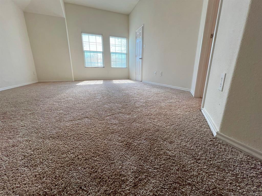9936 Fleetwood Drive