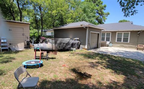 Tiny photo for 6840 Van Natta Lane, Fort Worth, TX 76112 (MLS # 21341284)