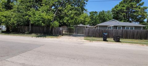 Tiny photo for 6840 Van Natta Lane, Fort Worth, TX 76112 (MLS # 21341284)