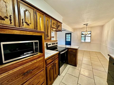 Tiny photo for 16 Haven Circle, Denison, TX 75020 (MLS # 21099837)