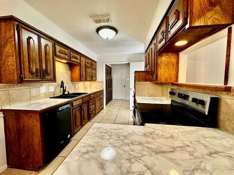 Tiny photo for 16 Haven Circle, Denison, TX 75020 (MLS # 21099837)