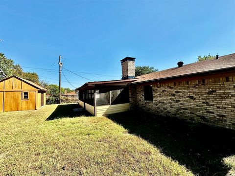 Tiny photo for 16 Haven Circle, Denison, TX 75020 (MLS # 21099837)