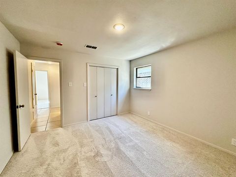 Tiny photo for 16 Haven Circle, Denison, TX 75020 (MLS # 21099837)