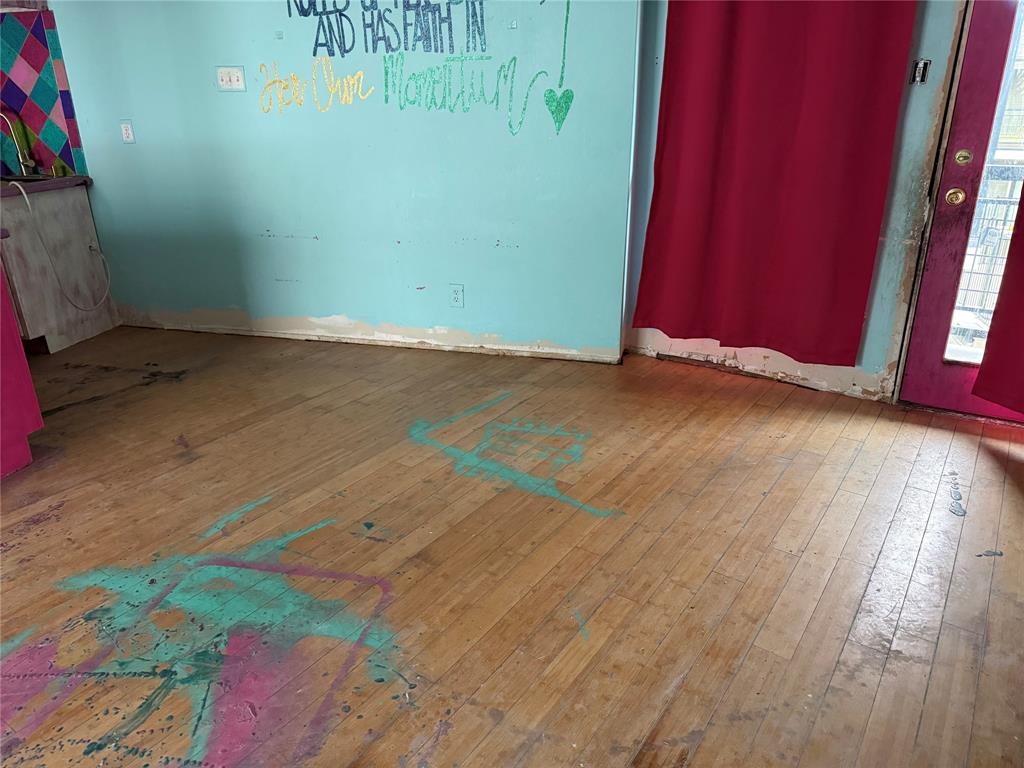 7770 Meadow Road 214