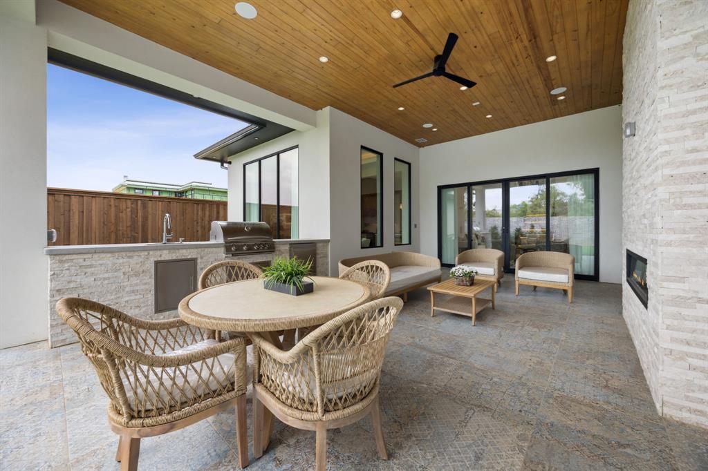 Avadene at Las Colinas - Residential