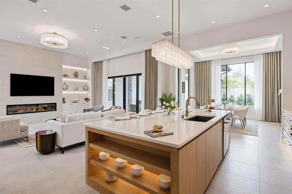 Avadene at Las Colinas - Residential