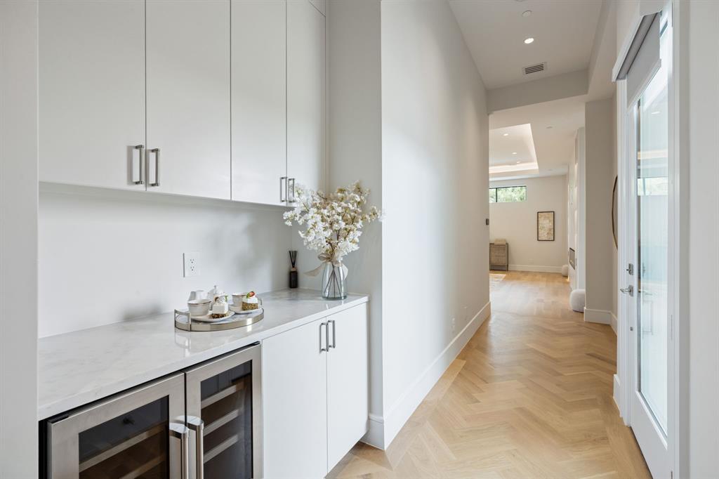 Avadene at Las Colinas - Residential