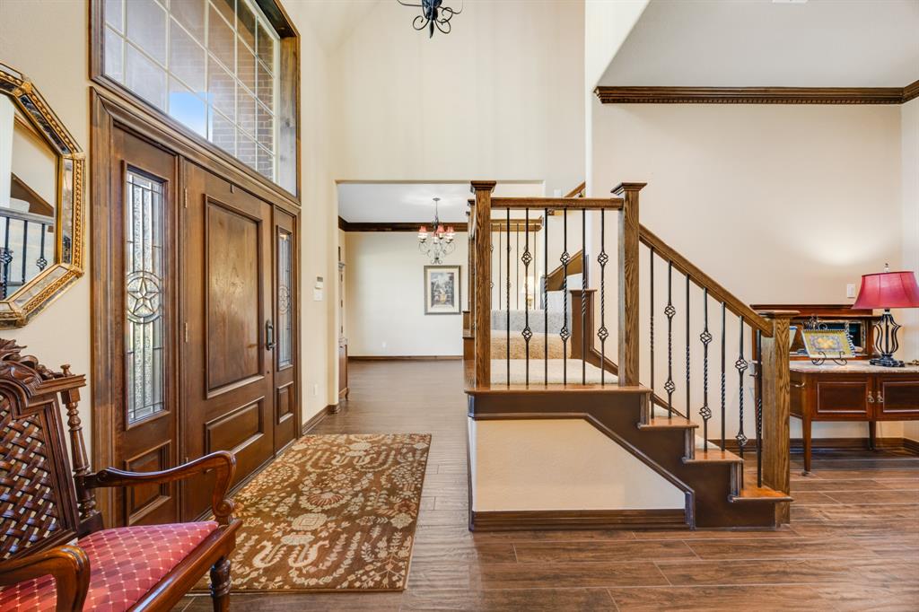 2230 Woodlands Circle