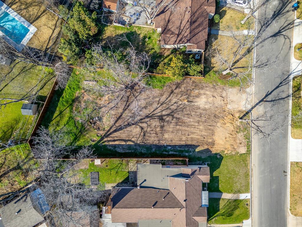 Crestwood Add - Land