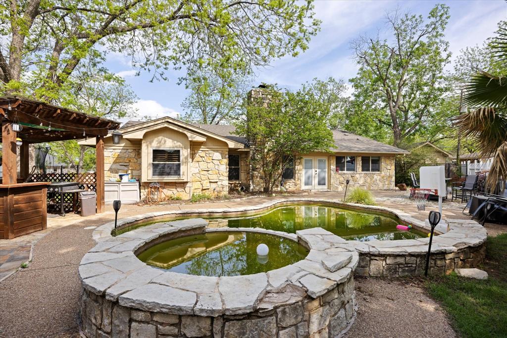 Decordova Bend Estate - Residential