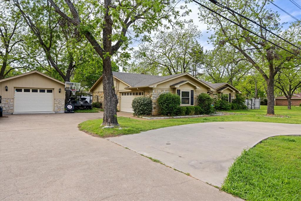Decordova Bend Estate - Residential