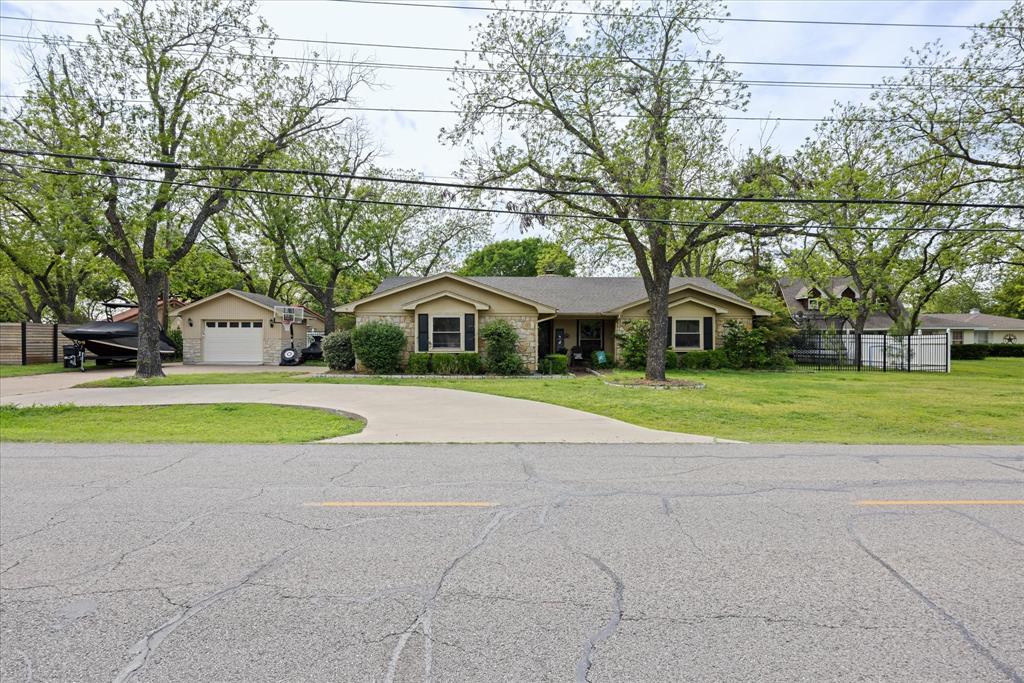 Decordova Bend Estate - Residential