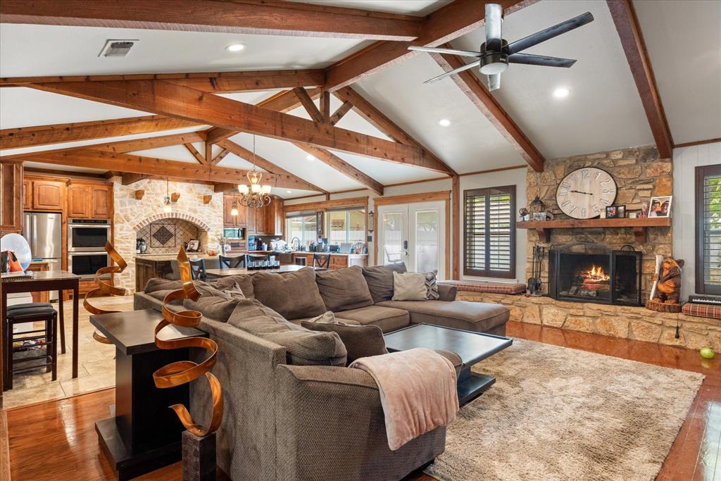 Decordova Bend Estate - Residential