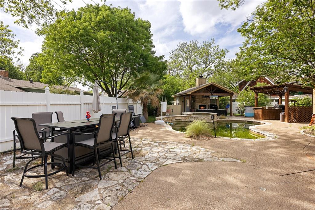 Decordova Bend Estate - Residential
